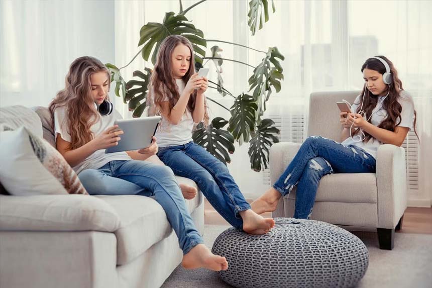 Social Media Girls Forum: Connect, Share & Grow Online Together